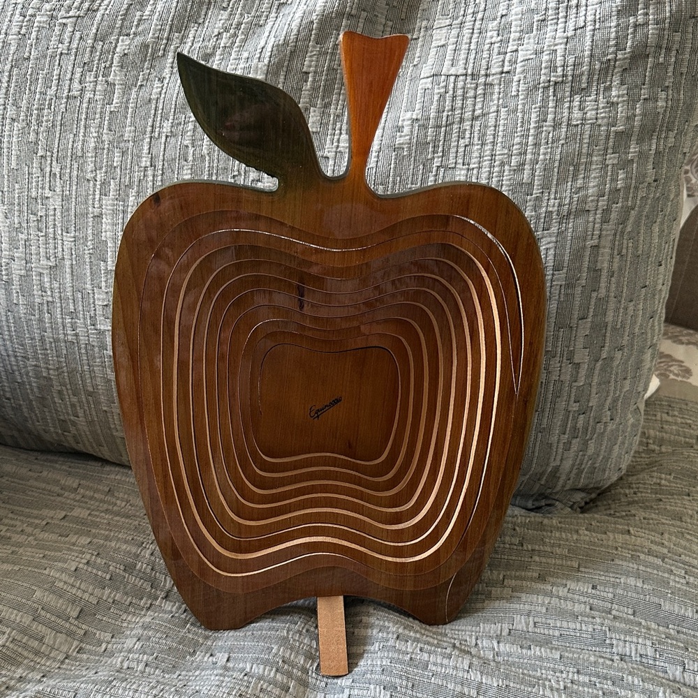 Equinoccio Wooden Kitchen Apple Art